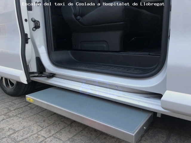 Taxi con escalón de Coslada a Hospitalet de Llobregat